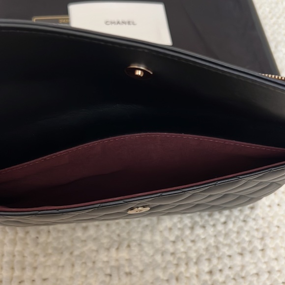 CHANEL O Case Medium Lambskin Leather Clutch Pouch - Limited Edition - Picture 14 of 17